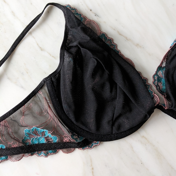 Sokoloff Lace Bra - Picture 4 of 8